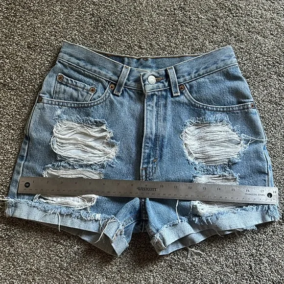 Authentic Red Tab Vintage Levi’s - Picture 7 of 8